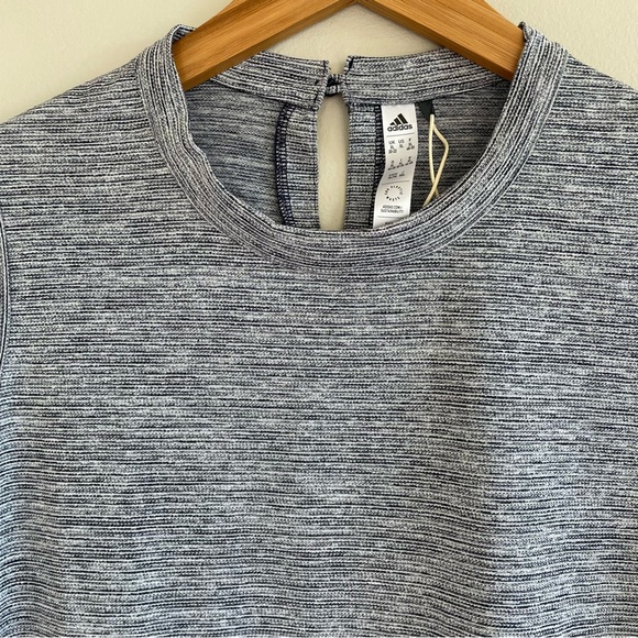 NWT Adidas Women's Navy Sleeveless Heathered Mock Tee Size XL - Picture 6 of 11